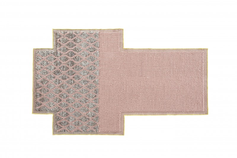 pink-rhombus rug big