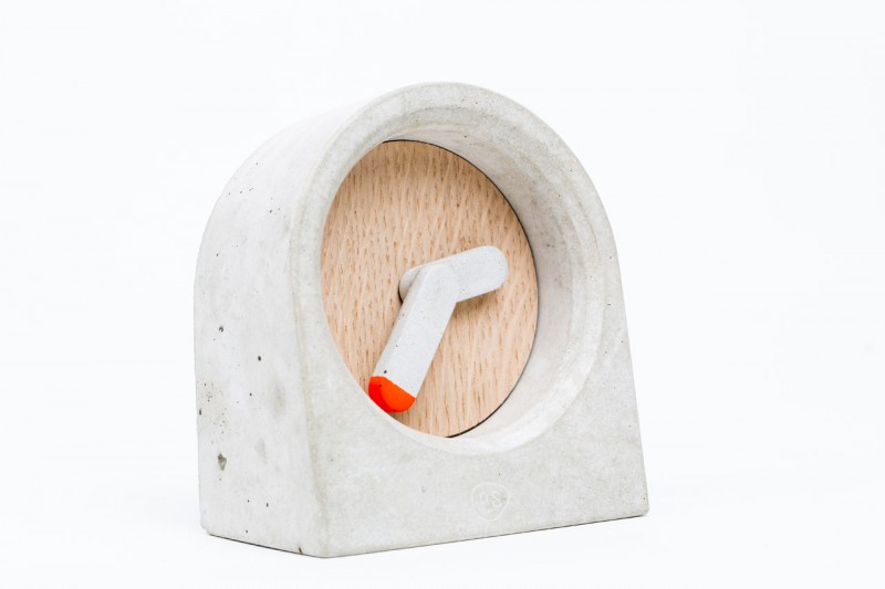 moak clock by studio ps detail