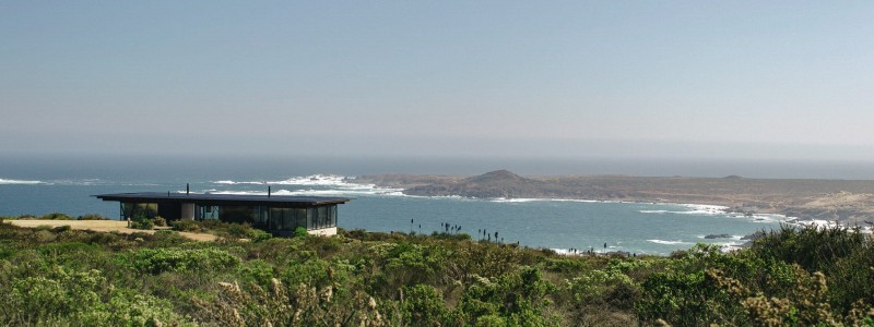 On the Chilean coast, 3370 Studio has designed a three part guest house overlooking the South Pacific Ocean.