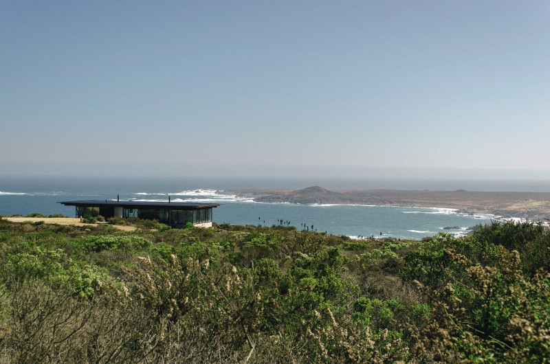 On the Chilean coast, 3370 Studio has designed a three part guest house overlooking the South Pacific Ocean.