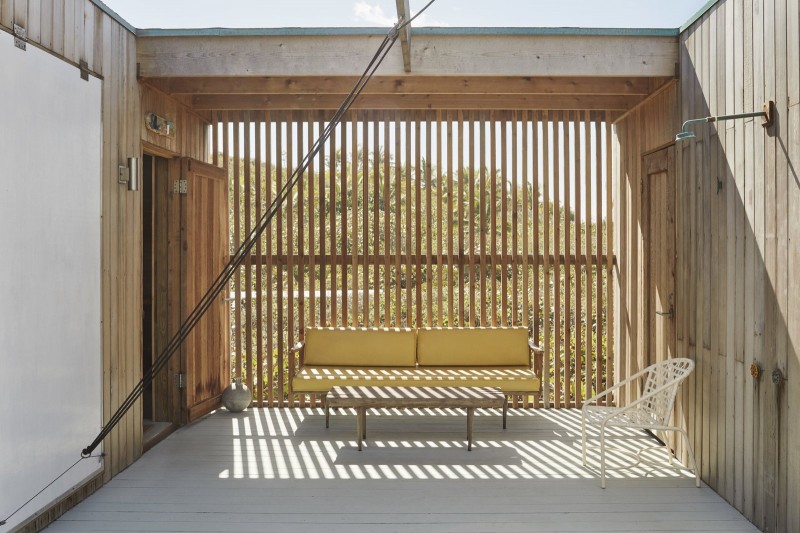 the project is a combination of volumes and outdoor decks that were designed to dissolve within the landscape.