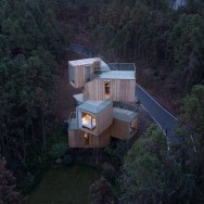 Qiyunshan tree house Bengo Studio, photos -- © Chen Hao