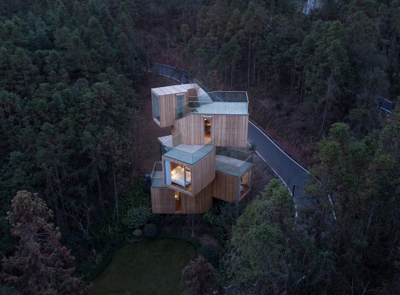 Qiyunshan tree house Bengo Studio, photos -- © Chen Hao